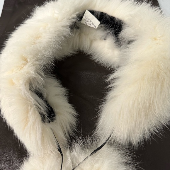 Reduced. Adrienne Landau gorgeous white Fox collar or headband. - Picture 4 of 4